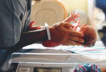 COVID-19: Un nouveau-né testé positif au coronavirus