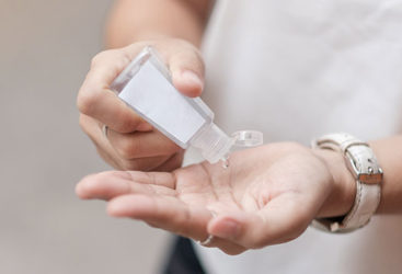 Gels antibactériens : pourquoi il ne faut pas en abuser