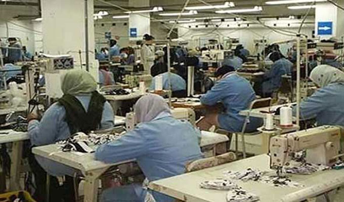 مصنع نسيج يمنح عطلة لعماله ال500 بمدة اسبوعين ويتعهد بتسديد اجورهم في موعدها