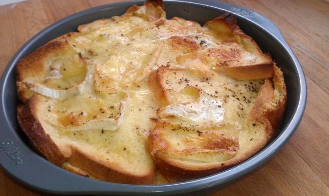 Pain perdu au camembert : Redonnez à du pain dur tout son moelleux