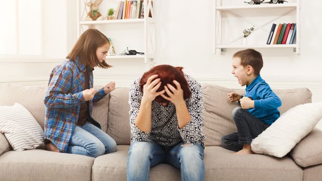 #Confinement/ “Je ne peux plus les supporter!” : Comment  gérer  les conflits avec ses enfants