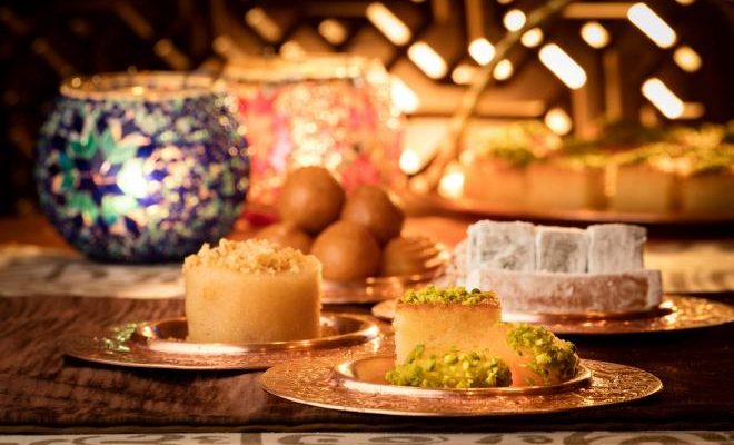 تناول الحلوى بعد الإفطار مباشرة يصيبك بالتلبك المعوى