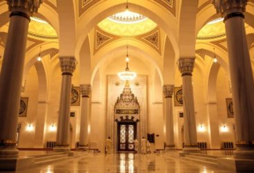 إعادة فتح المساجد.. المقاهي وقاعات الشاي يوم 4 جوان