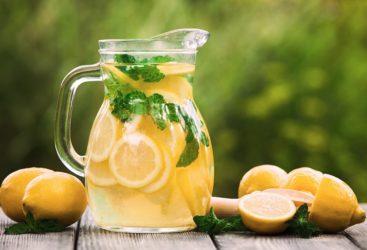 Découvrez l’eau de Sassy : la boisson brûle-graisse par excellence