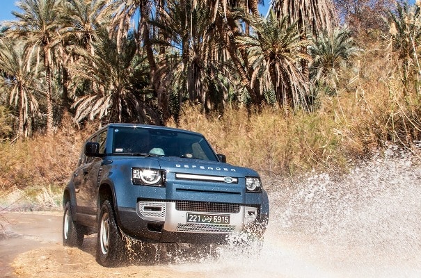 Alpha International annonce l’arrivée du tout nouveau Land Rover Defender en Tunisie à travers un coup de com Iconique