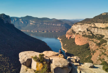 LE NOMBRE DE TOURISTES EN BAISSE DE 83 % MAIS LA CONFIANCE REVIENT PEU À PEU