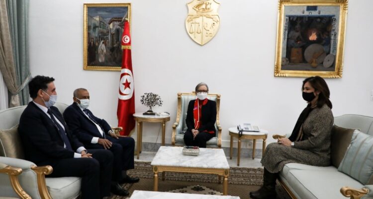 Economie et Finances : Bouden reçoit une délégation de l&rsquo;Association Professionnelle Tunisienne des Banques
