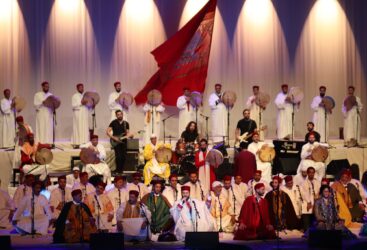 22h tapante, le spectacle commence et le voyage aussi