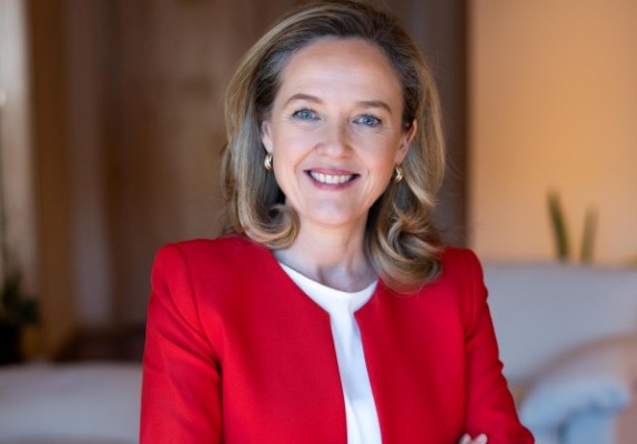 La ministre espagnole de l&rsquo;Economie refuse une photo où elle est la seule femme