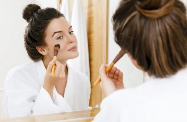 Le &lsquo;douyin blush&rsquo; : La nouvelle tendance beauté de l&rsquo;été!