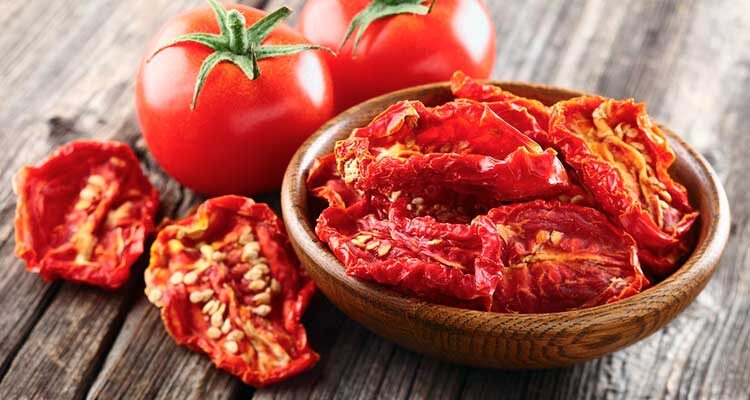 C’est le moment de les préparer : les Tomate, séchée au soleil .. Découvrez leurs Vertus, bienfaits et techniques