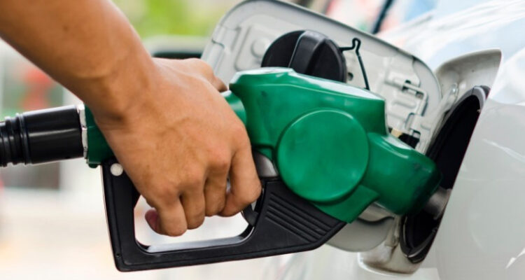 Pénurie d&rsquo;essence: la hausse de la demande est aussi en cause.