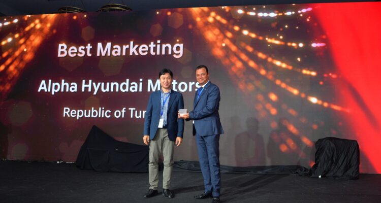 Hyundai Tunisie primée pour la première fois à l’occasion de la convention régionale de Hyundai des partenaires « Afrique et moyen orient » 2022.