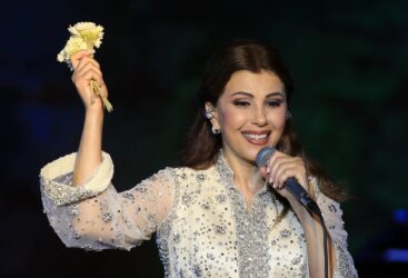 رسالة الفنانة ماجدة الرومي إلى شيرين عبد الوهاب: قومي!