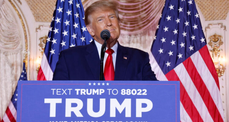 Donald Trump annonce sa candidature à la présidentielle de 2024.