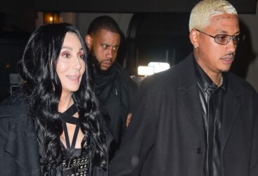 Cher confirme sa liaison avec Alexander Edwards, de 40 ans son cadet.