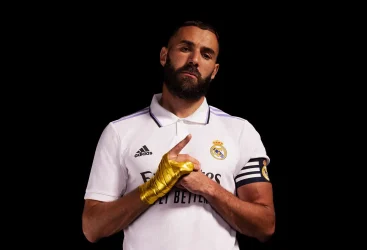 Karim Benzema annonce sa retraite internationale. 