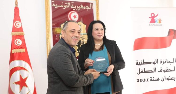 Projet « Intégration des Enfants avec Spectre Autistique » du Dr Zouhaier Ben Terdayet reçoit le Prix national des droits de l&rsquo;enfant pour l&rsquo;année 2021.