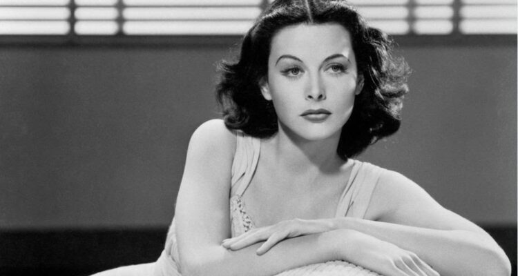 Hedy Lamarr: la précurseuse du Wifi.