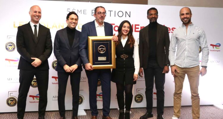 Ben Jemâa Motors reçoit le prix prestigieux du plus beau showroom lors de la cérémonie « Les Volants d&rsquo;Or ».