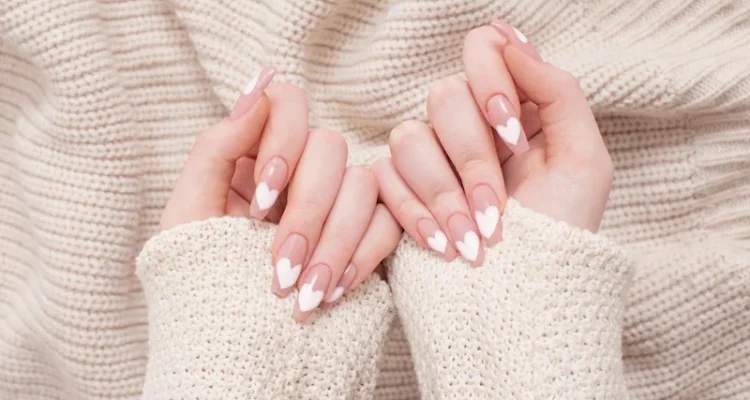 Que faire pour avoir des ongles longs et forts.
