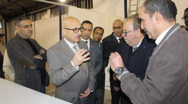 Le Ministre de l’Agriculture visite le pavillon de l’Office des Terres gouvernementales pour les préparatifs du mois de Ramadan.