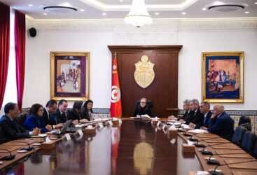 La cheffe du gouvernement appelle à un système intégré de financement des PME lors d&rsquo;une réunion ministérielle.