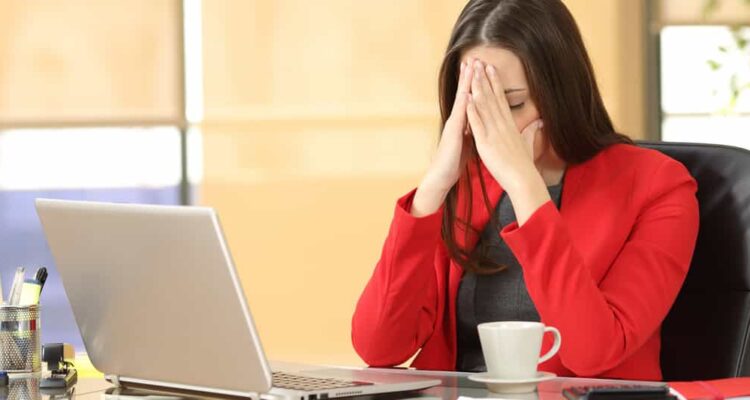 Les femmes plus susceptibles de souffrir du syndrome de l&rsquo;imposteur que les hommes, selon une enquête.