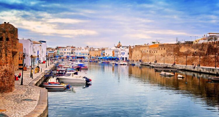 طقس اليوم:سحب كثيفة مع امكانية نزول الامطار