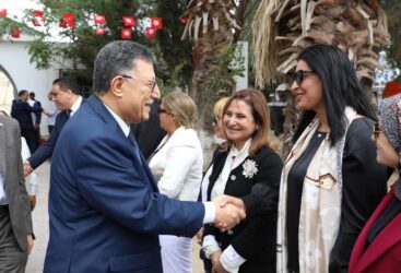 Le président de l&rsquo;ARP encourage la présence de la femme tunisienne dans les postes de décision.