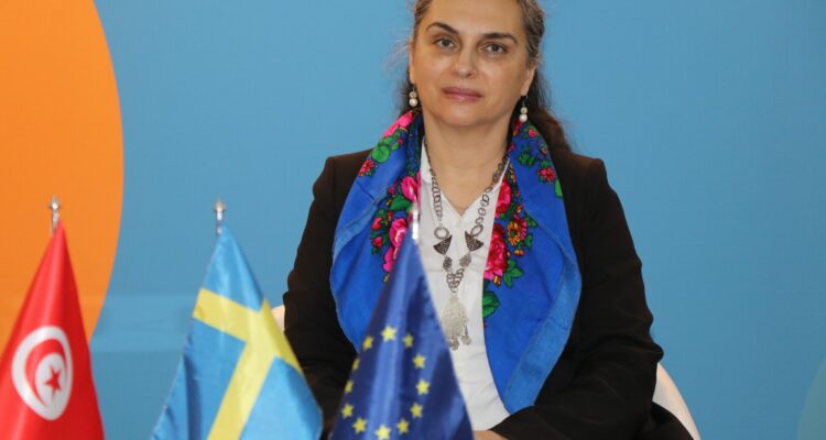 Les accessoires de madame la Ministre!!