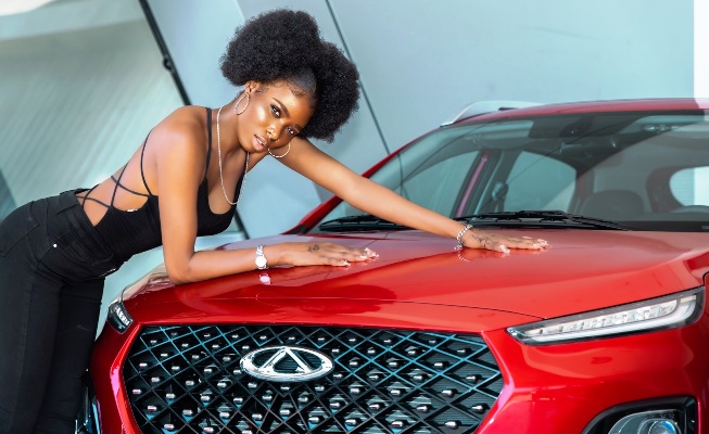 Chery sur le podium de la beauté