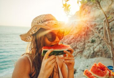 Canicule : Des conseils d&rsquo;une nutritionniste pour une alimentation rafraîchissante et hydratante.