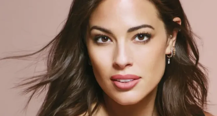 Le Rouge à Lèvres Super Lustrous Glass Shine de Revlon : Un Phénomène Viral à Prix Réduit .