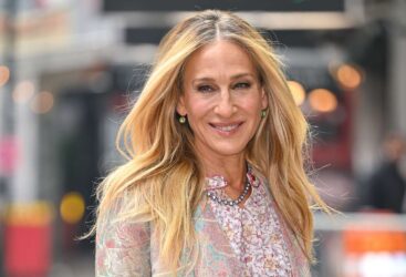 Sarah Jessica Parker partage sa vision de la beauté et du vieillissement en toute simplicité.