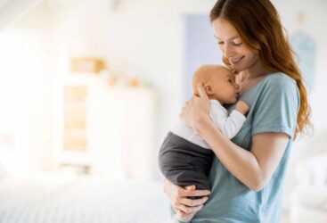 Les défis méconnus de la santé maternelle : Un tiers des femmes confrontées à des problèmes durables après l&rsquo;accouchement.