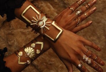 L&rsquo;évolution des Accessoires et Bijoux Féminins : Une Histoire Éblouissante.