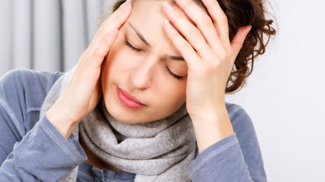 Comprendre et soulager la céphalée hivernale : Pourquoi le froid peut causer des maux de tête intenses.