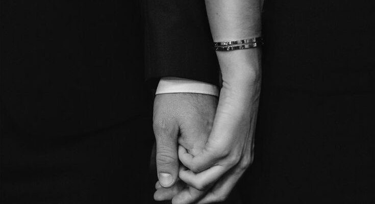 Dissocier le Mariage de l&rsquo;Amour : Au-Delà des Idées Romantiques.