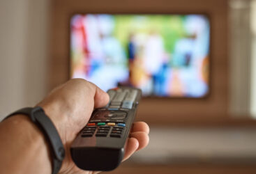 La consommation électrique de votre télévision : Mythes et Astuces pour Réduire Votre Facture.