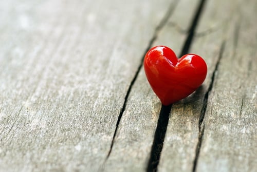Le Coup de Foudre Amoureux : Signes et Conséquences selon une Psychologue.