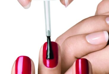 Les Secrets d&rsquo;une Manucure Printanière Élégante.