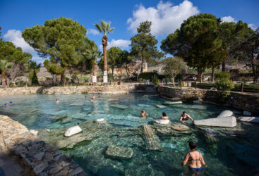 Découvrez le SPA intemporel de Pamukkale et ses traditions curatives.