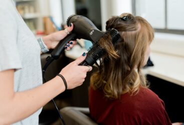 Étude sur l&rsquo;impact des produits chimiques sur la santé des travailleuses du domaine des soins personnels.
