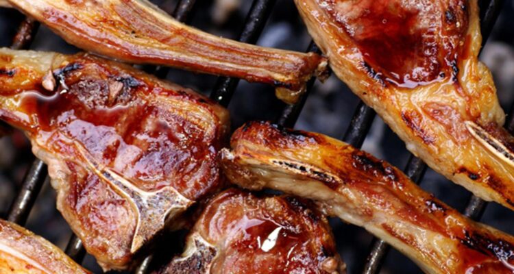 Consommer 300 à 500 Grammes de Viande Rouge par Semaine : dangers.