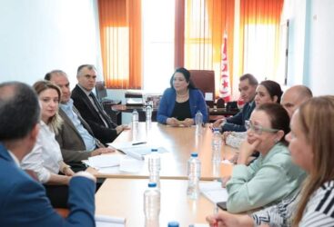 Béja: La ministre de la Famille effectue une visite non annoncée à la délégation régionale des affaires familiales et féminines .