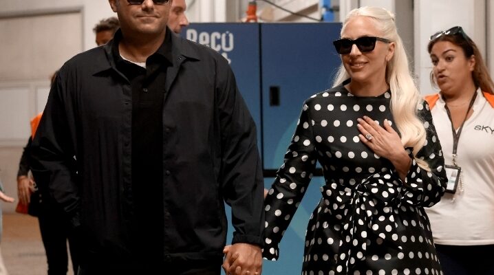 Lady Gaga Affiche sa Bague de Fiançailles Impressionnante à la Mostra de Venise.