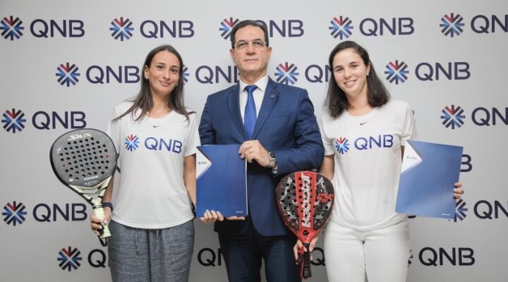 QNB sponsor officiel des championnes Tunisiennes de Padel « Aida Fehri » et « Dorra Chamli ».