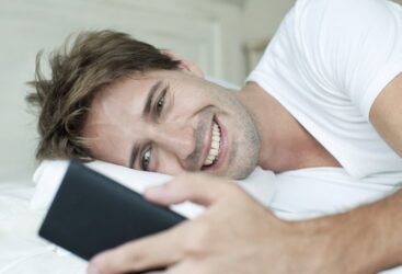 Le &lsquo;Princess Treatment&rsquo; : Quand les hommes réclament le rôle de princesse.