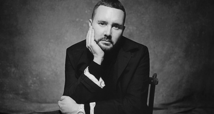 Kim Jones quitte Fendi : Nouveau bouleversement chez LVMH.